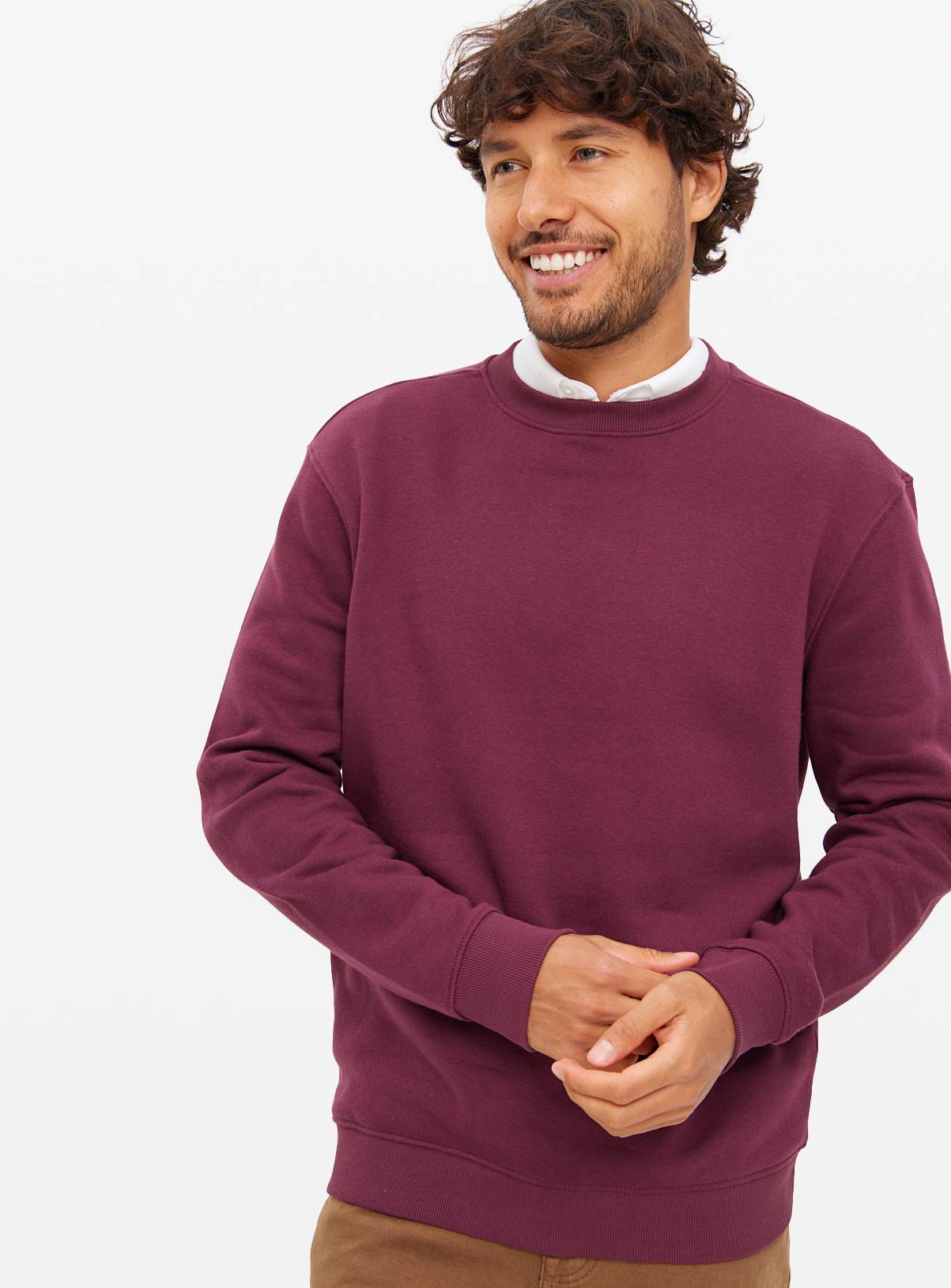 The Ultimate Red Crew Neck Sweatshirt XL - Image 1